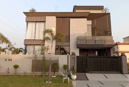 10 Marla House In Formanites Housing Scheme Is Available For Sale