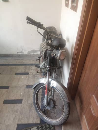 ZYMCO 70 CC BIKE IS UP FOR SALE