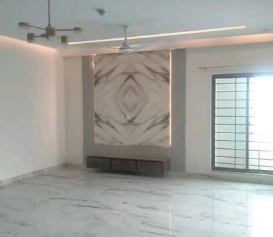 Flat For sale In Rs. 38500000
