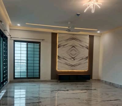13 Marla Flat In Askari 12