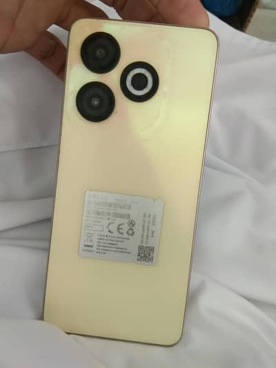 infinix smart 8  4+4ram ha 64 gb memory ha ur ha b janion