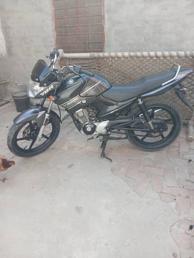 Yamaha YBR 125 grey
