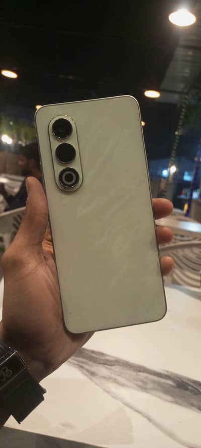 Itel S25 10/10 condition under warranty  Box and charger