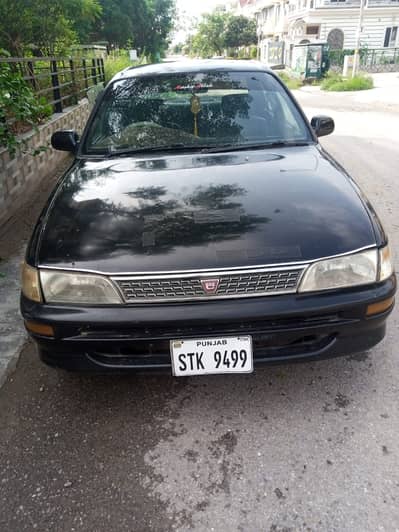 Toyota Corolla XE 2000