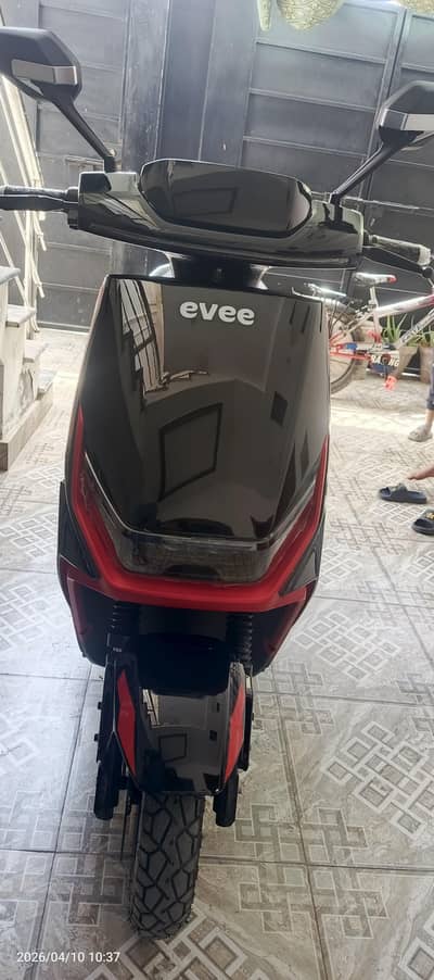 Eevee GEN-Z – Smooth & Eco-Friendly Ride