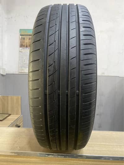 195-65-15 Yokohama Bluearth A made in japan 4 tyres used
