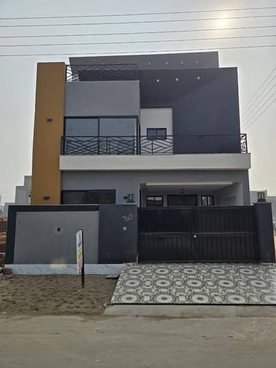 Ideal Prime Location 5 Marla House Has Landed On Market In Buch Villas Phase 2 - Manik Block, Multan