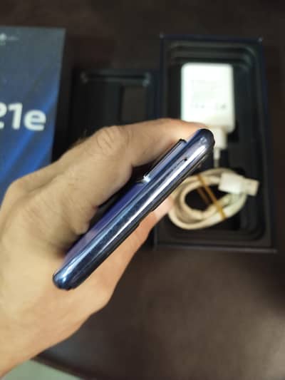 Vivo V21e Full Box 8+4/128 Contact Number, 0305,694,94,75