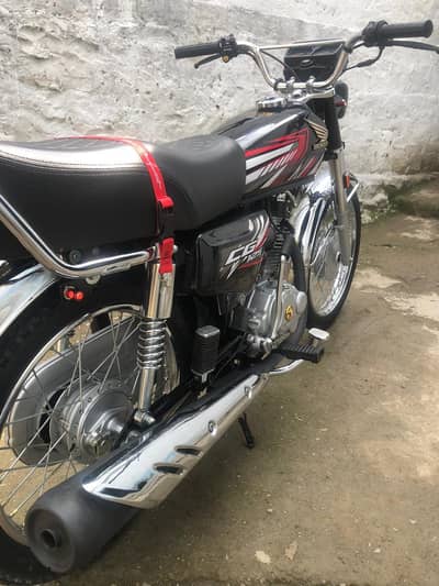 Honda CG 125 Model 2025 / 2026 Shape Red Clour price 251000