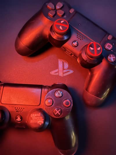 P S4 pro (1 Tb) 10/10 condition