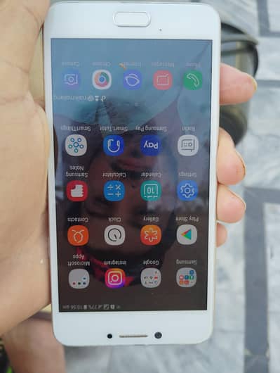 Samsung C7 Pro good condition