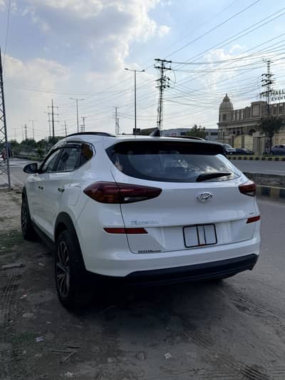 Brand New Hyundai Tucson AWD top of the line