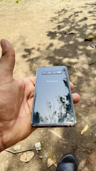 Samsung galaxy S10 F model 10/9 condition
