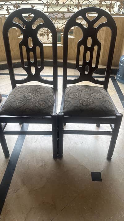 6 chairs of dining table