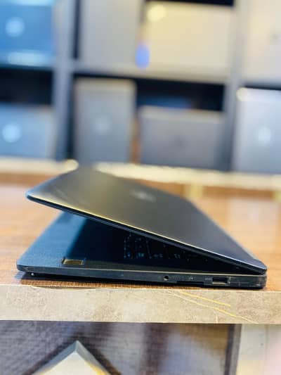 Dell Latitude E7470 | Core i7/6th Gen | 8GB/256GB SSD | Warranty