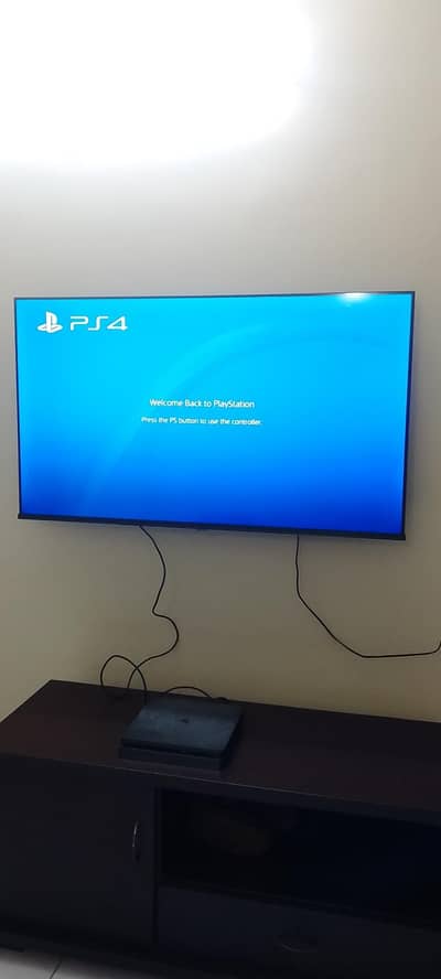 PS4 Slim 1TB (With 5 Games & Controller)