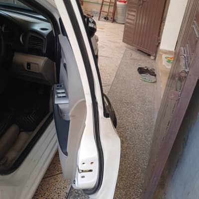 Brilliant condition home used honda city  ready to drive white lights