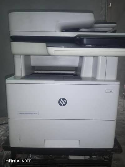 HP Laser jet MFP  M528