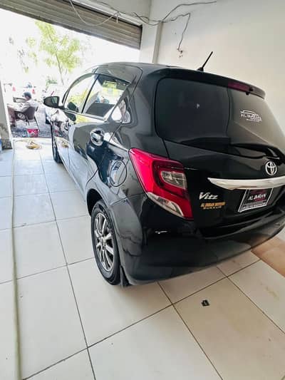 Toyota Vitz F M Package 1.0 2017 I Karachi registered