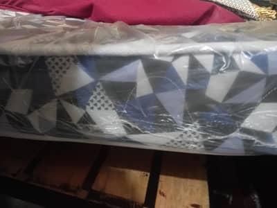 matres 5 month use sereous buyer contact me