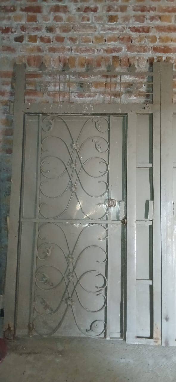 آٹھ فٹ آئرن گیٹ برائے فروخت 4