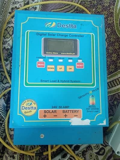 Destta charge controller