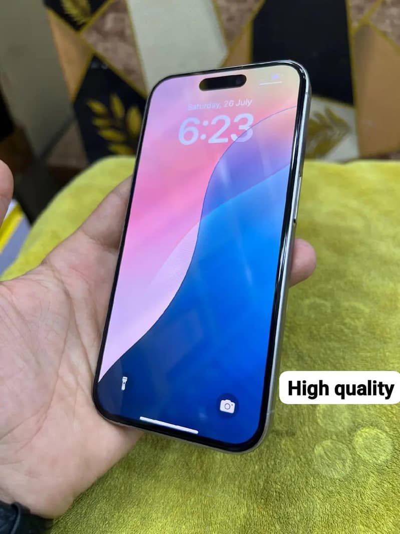 IPHONE 15 PRO DISPLAY MSG 1