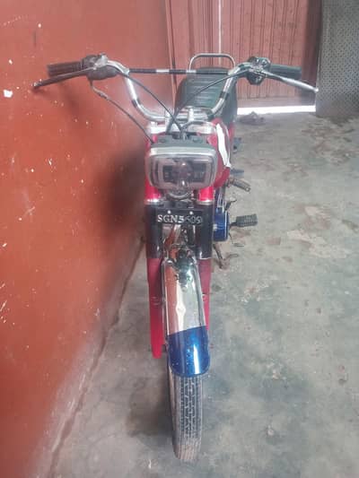 Honda 125 for sall can take me 03114347842