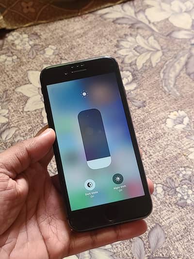 I phone 8 good Condition (Exchange possible)