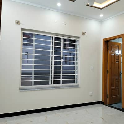 25x40 double story house for rent