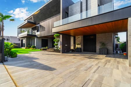 Premium 2 Kanal Fully Furnished House with Home Cinema Prime Location