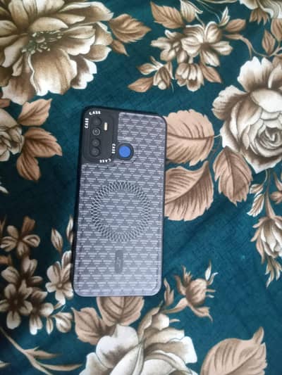 tecno spark 5 pro 4/128