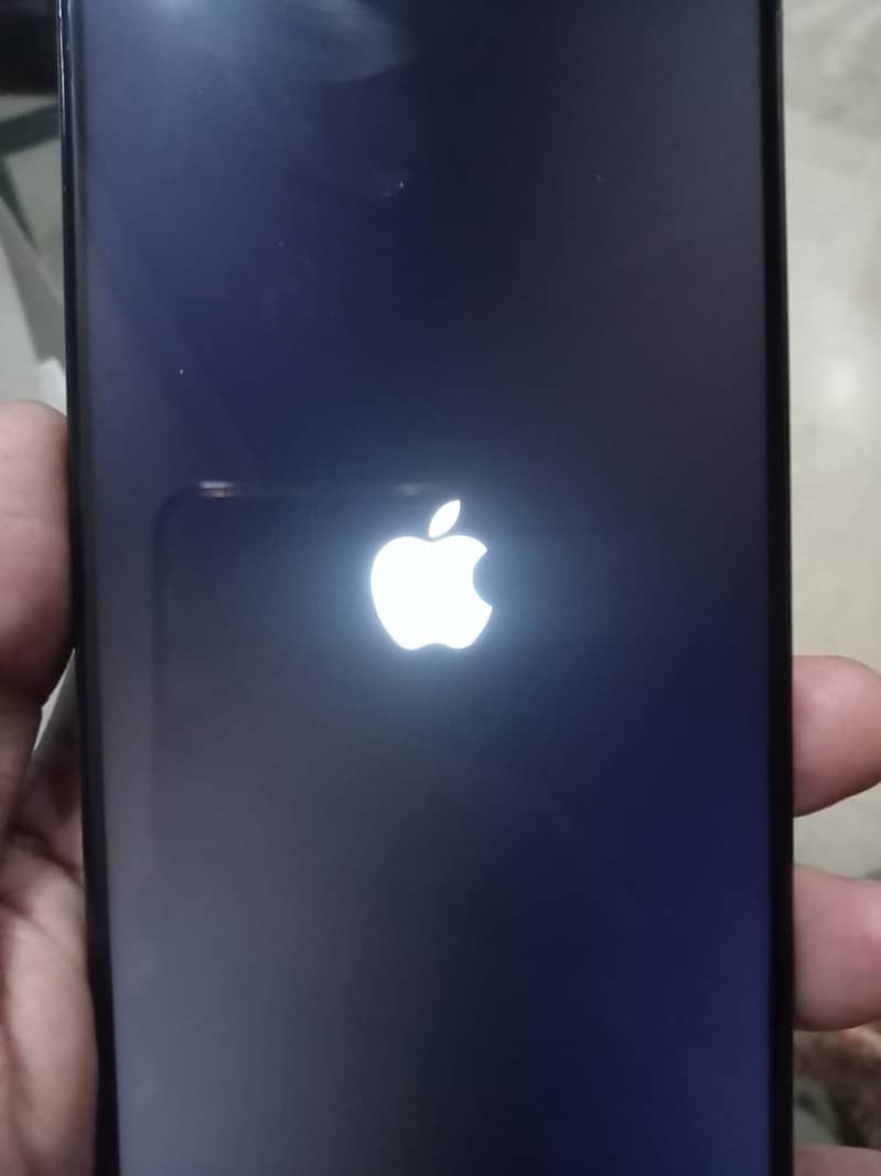 Android-based iPhone 15 pro max style 8