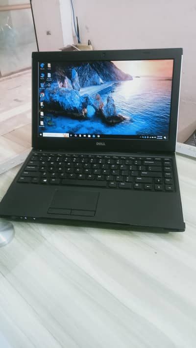 Dell Vostro 3330 cor i3 3rd urgent sale