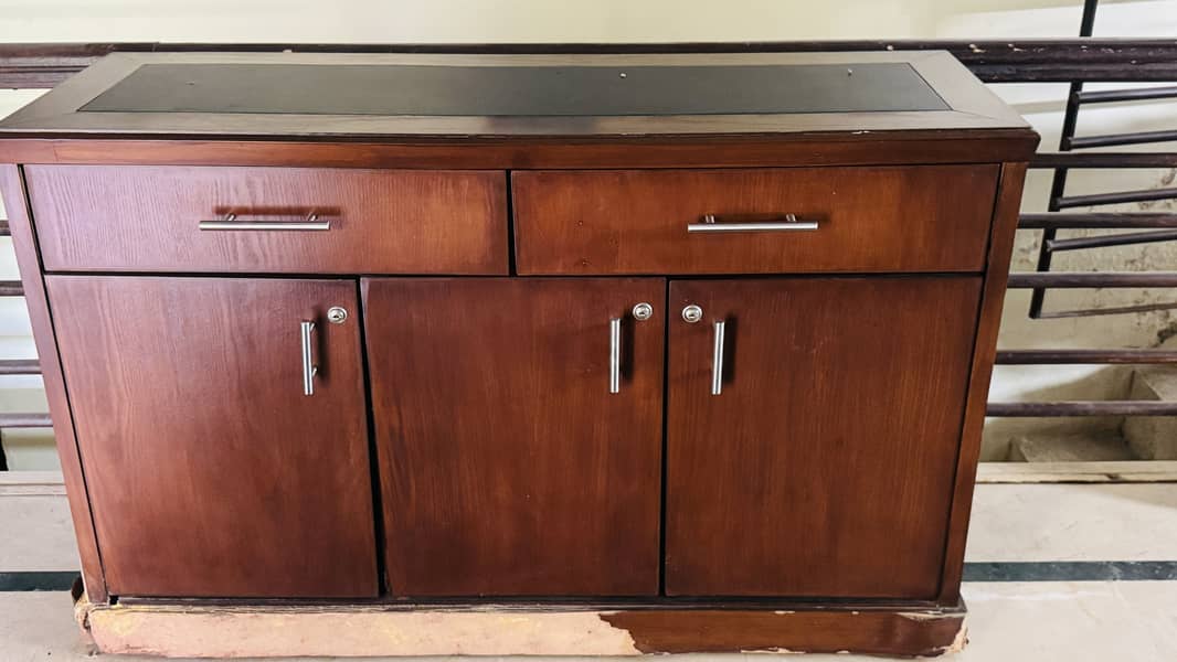 3 locked cupboards little used 0