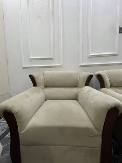 3,2,1,1 sofa set used beige / camala brown colour