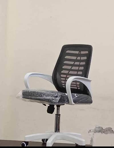 Low Back & Medium Back Mesh Chairs – Staff Chairs  – Office Chairs