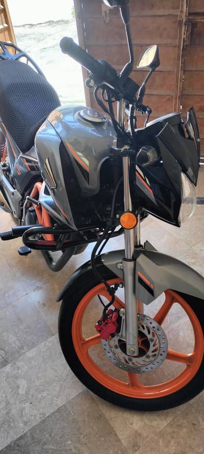 | Honda CB 150 Special Edition 2022 | Condition 10/10 |