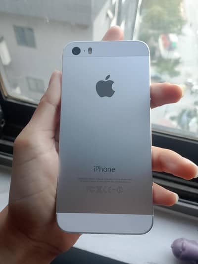 iPhone 5s for Sale - Good Condition - Fully Functional