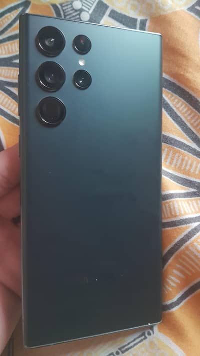 Samsung galaxy s22 ultra non pta 12/512 with box