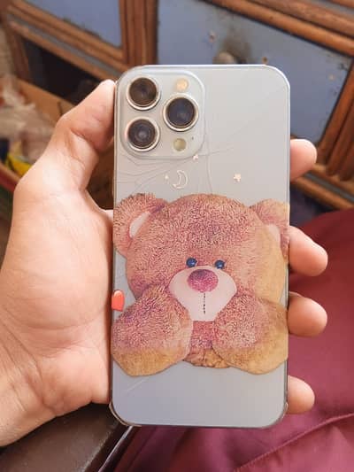 iPhone 13 pro Max 128 GB battery health 77 back break