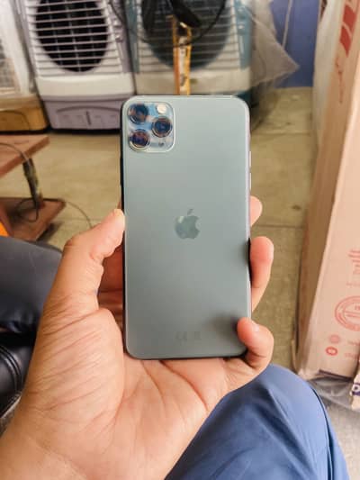 iPhone 11 Pro Max contact this number 03058669992