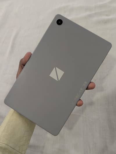 Lenovo M8 (4th generation)