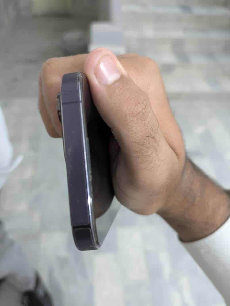 iphone 14 pro 4