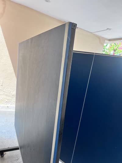 Table Tennis Table – Like New (Hardly Used)