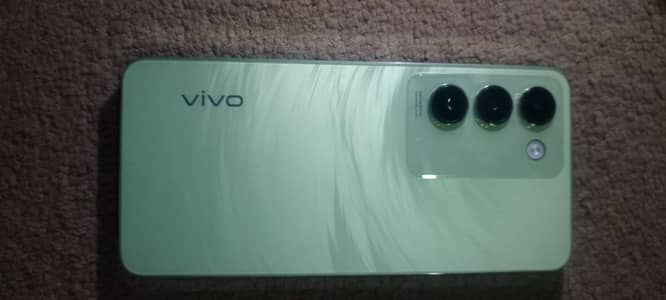 vivo y100
