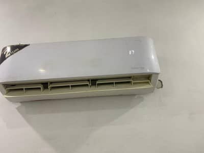 Dowlance 1.5 ton DC inverter Ac