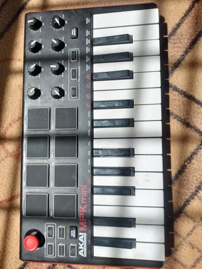 Akai professional MPK mini MIDI keyboard controller