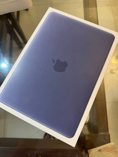 MacBook neo box pack