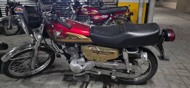 Honda 125 Special Edition